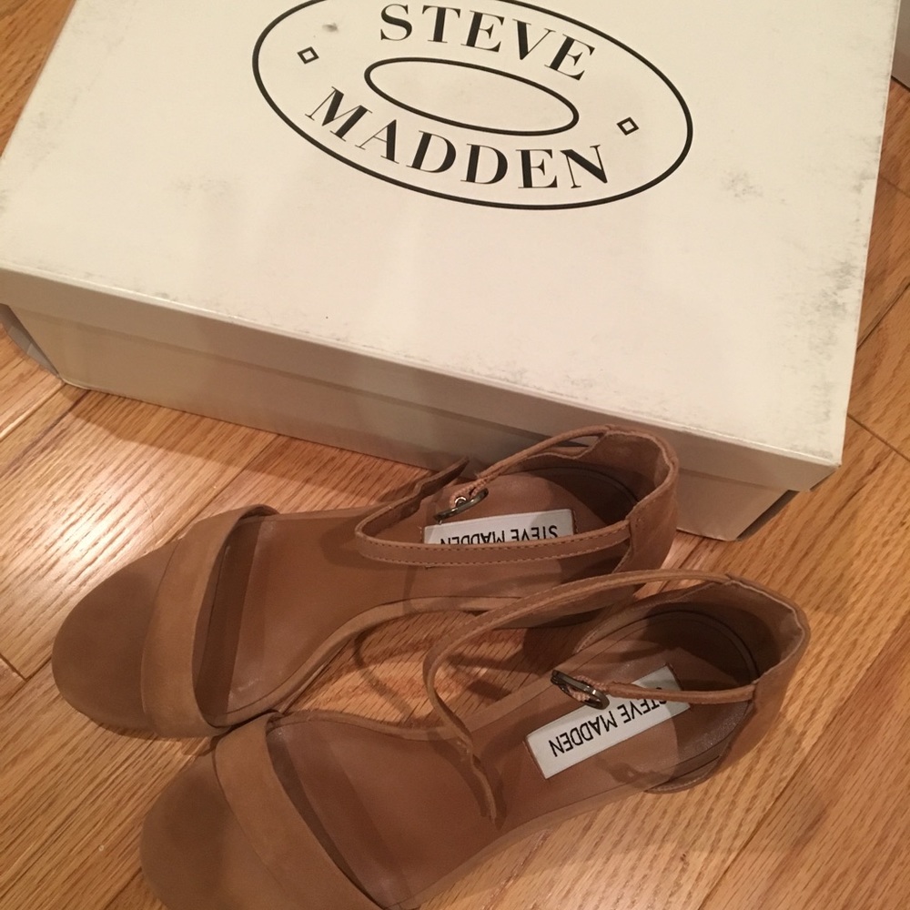 Brand new Steve Madden Irene heels - Picture 3 of 4